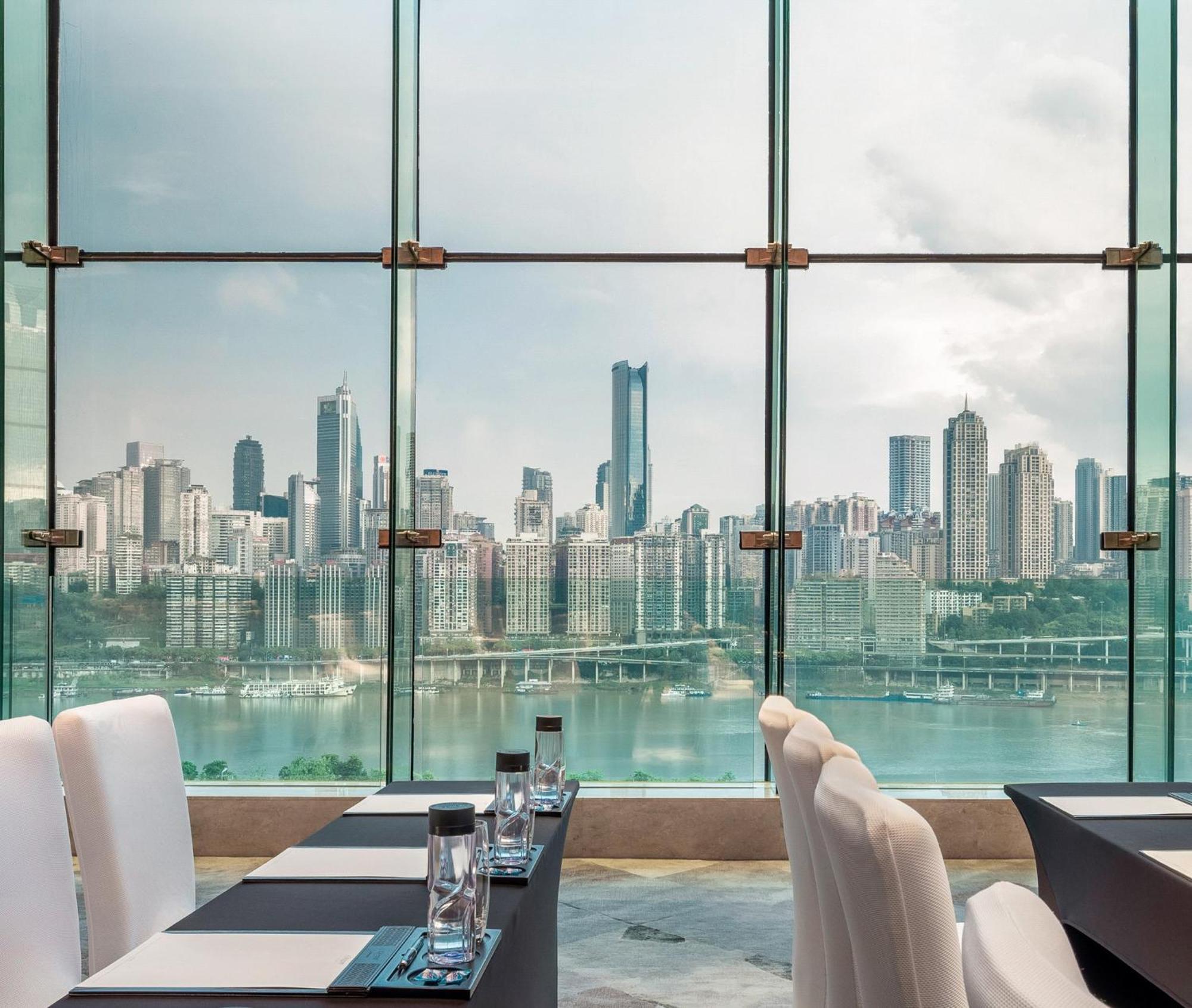 Готель Regent Chongqing - Complimentary 1St Round Mini Bar Daily Екстер'єр фото